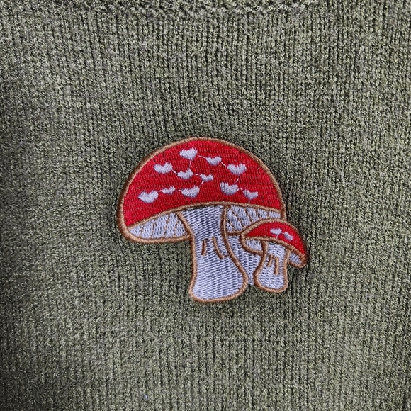 Shein Womens |XL| Olive Green Mushroom Embroidered Cropped Knit Vest - Picture 2 of 6